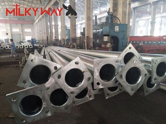 تیرهای فولادی 6 متری 7 متری 8 متری تیر چراغ برق خیابانی گالوانیزه داغ با بازوی دوبل